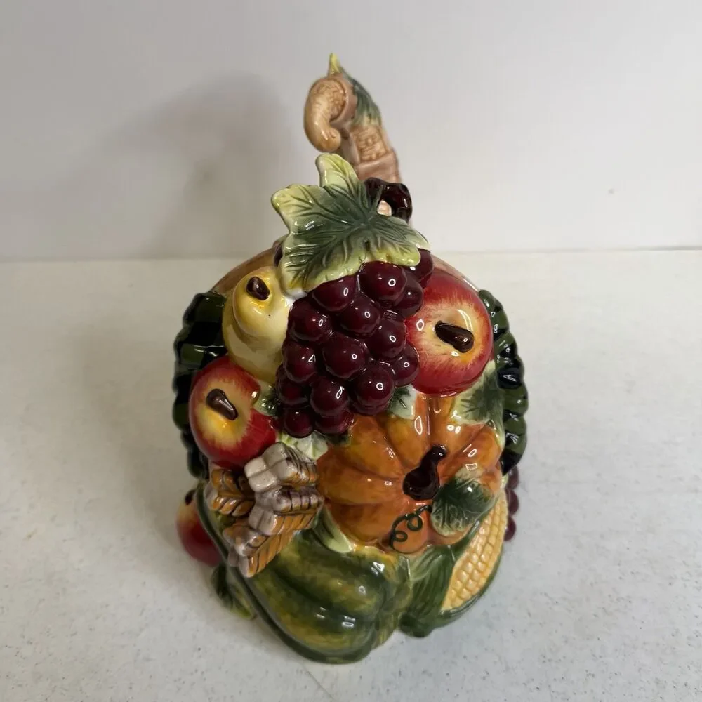 Fall Cornucopia Decor - Picture 2 of 7